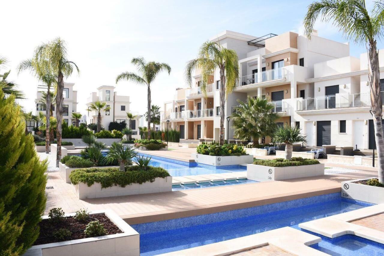 La Zenia Beach Bungalow Hotell Orihuela Eksteriør bilde